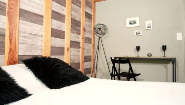 Chambre medium avec lit queen size et vue montagne à réserver dans l'hôtel à Saint Lary Soulan : La Sapinière***