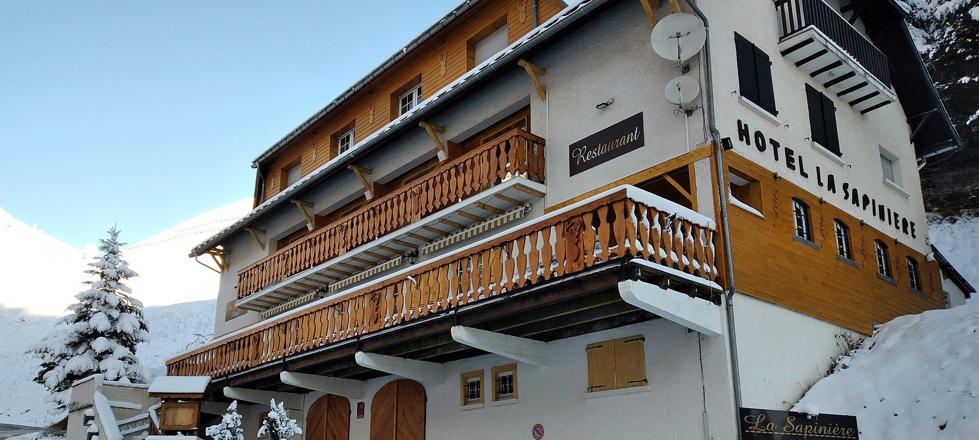 hiver-hotel-la-sapiniere-saint-lary-02