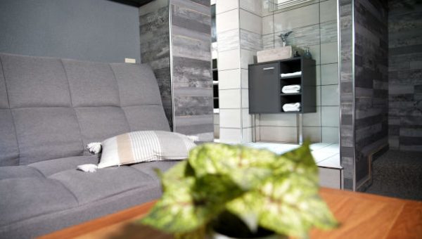 Suite simple avec lit double standard à réserver dans l'hôtel à Saint Lary Soulan : La Sapinière***