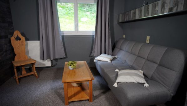 Suite simple avec lit double standard à réserver dans l'hôtel à Saint Lary Soulan : La Sapinière***