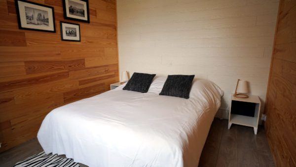 Suite de luxe avec lit double standard à réserver dans l'hôtel à Saint Lary Soulan : La Sapinière***